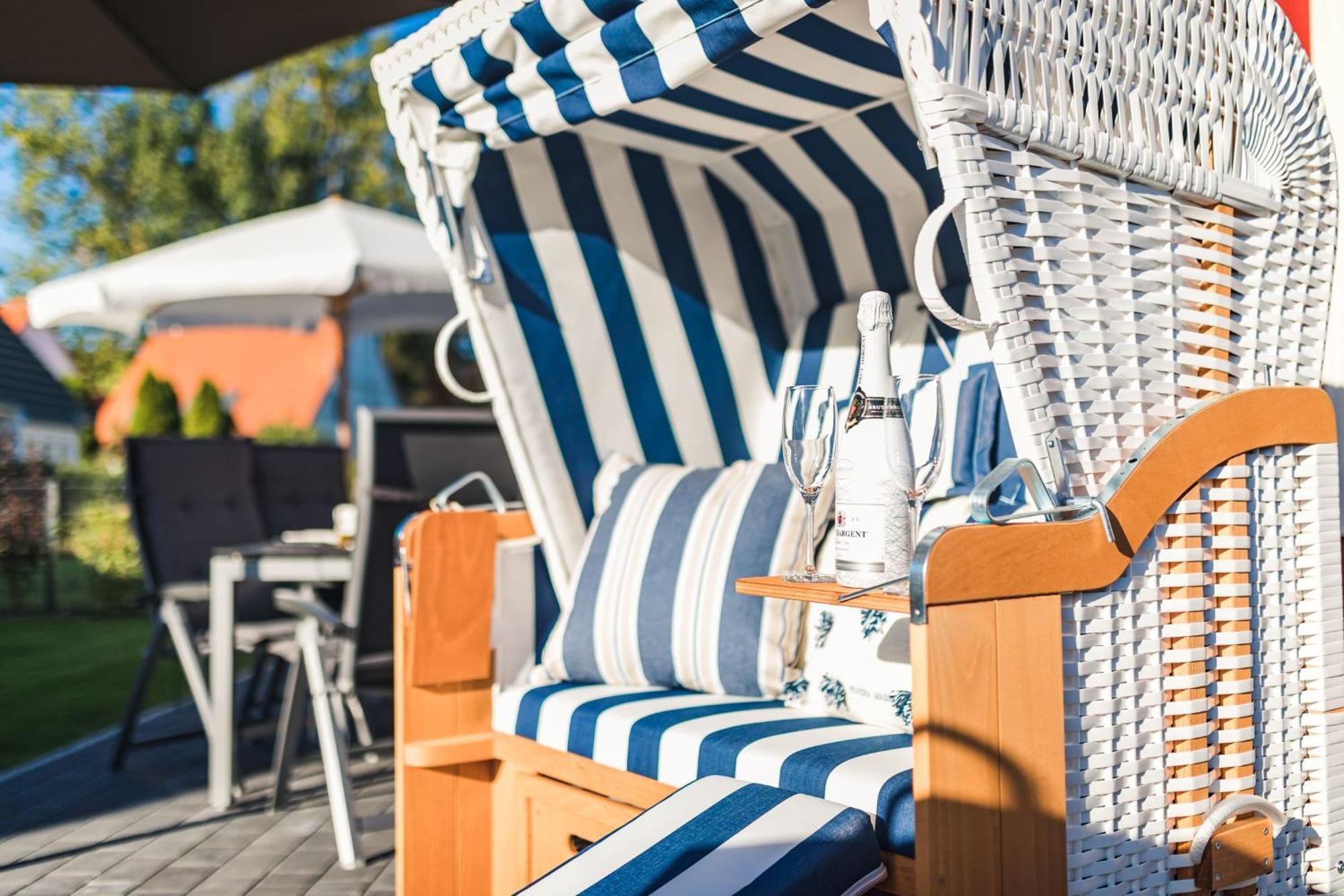 Haus Pinguin Zingst Exterior foto